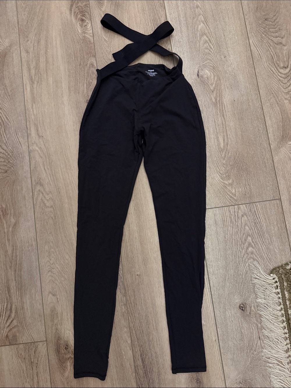SKIMS fits everybody wrapping leggings - Picture 2 of 3